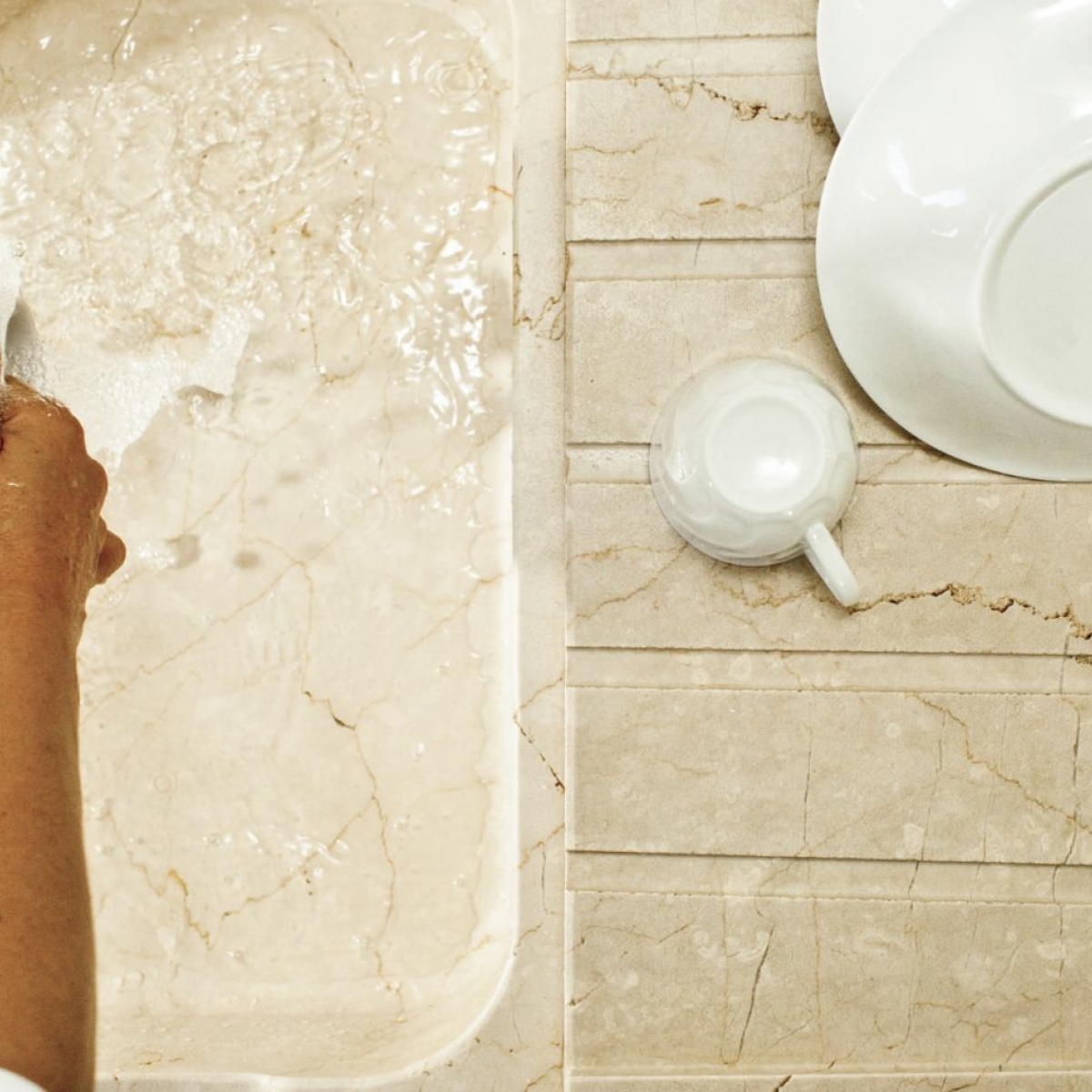 kamniti umivalnik, marmor, umivalnik iz naravnega kamna, kamniti pult, pult iz marmorja, kamniti pult po naročilu